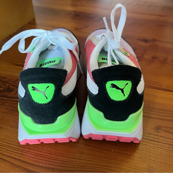 Puma Women’s Sneakers, size 7 - Picture 4 of 6